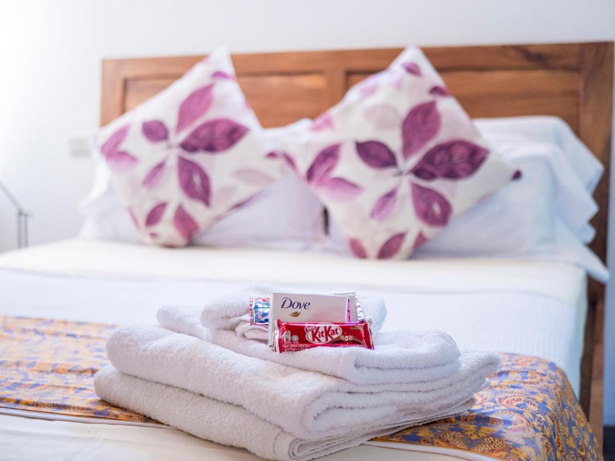 Bed and Breakfast Stone Creek House Romblon Екстер'єр фото