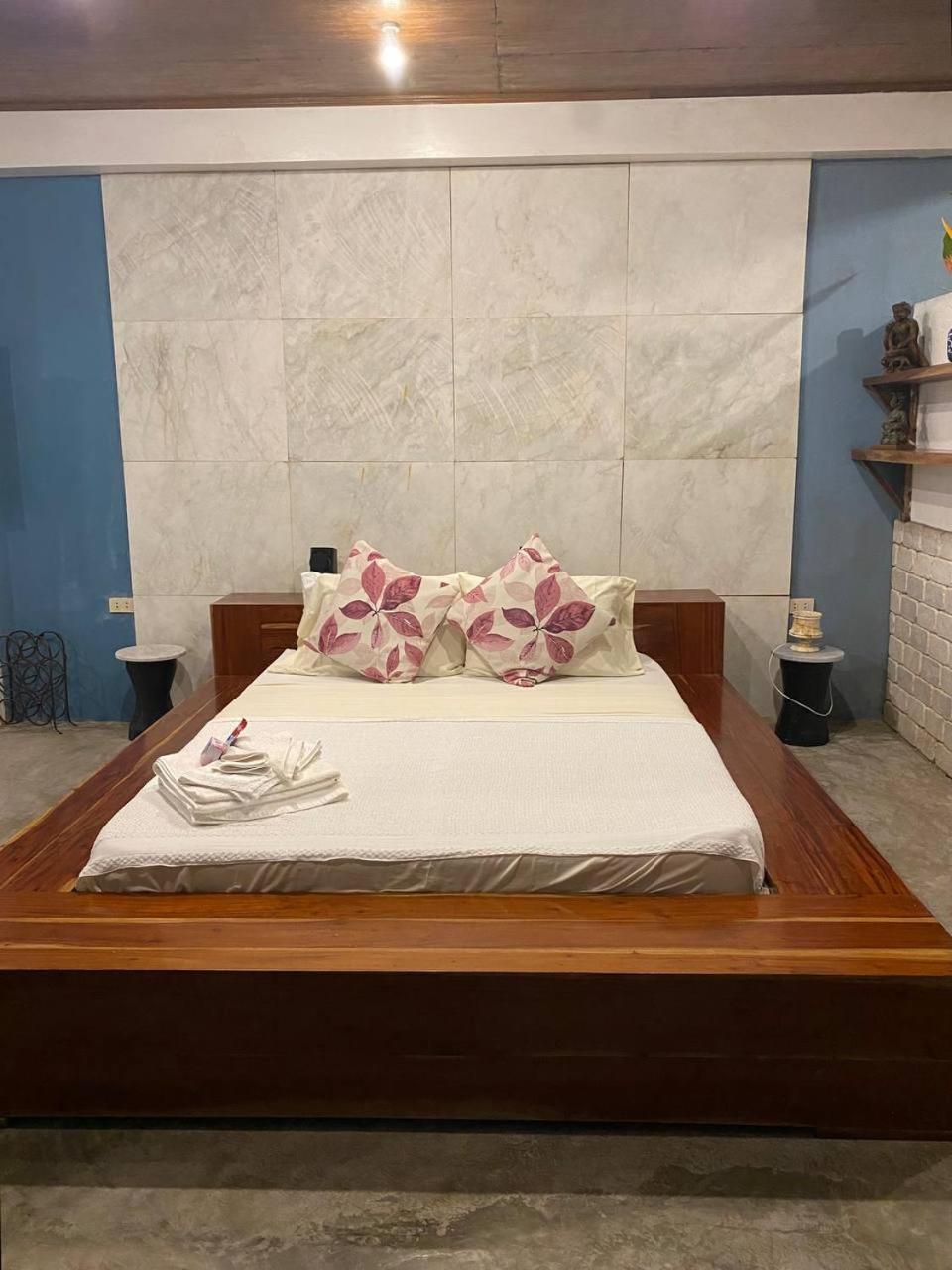 Bed and Breakfast Stone Creek House Romblon Екстер'єр фото