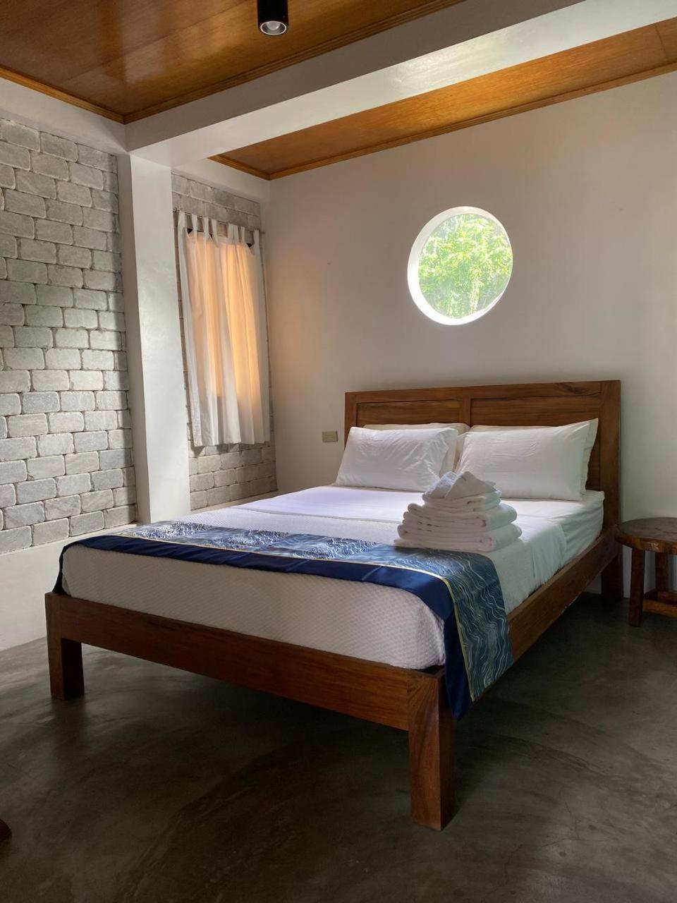 Bed and Breakfast Stone Creek House Romblon Екстер'єр фото